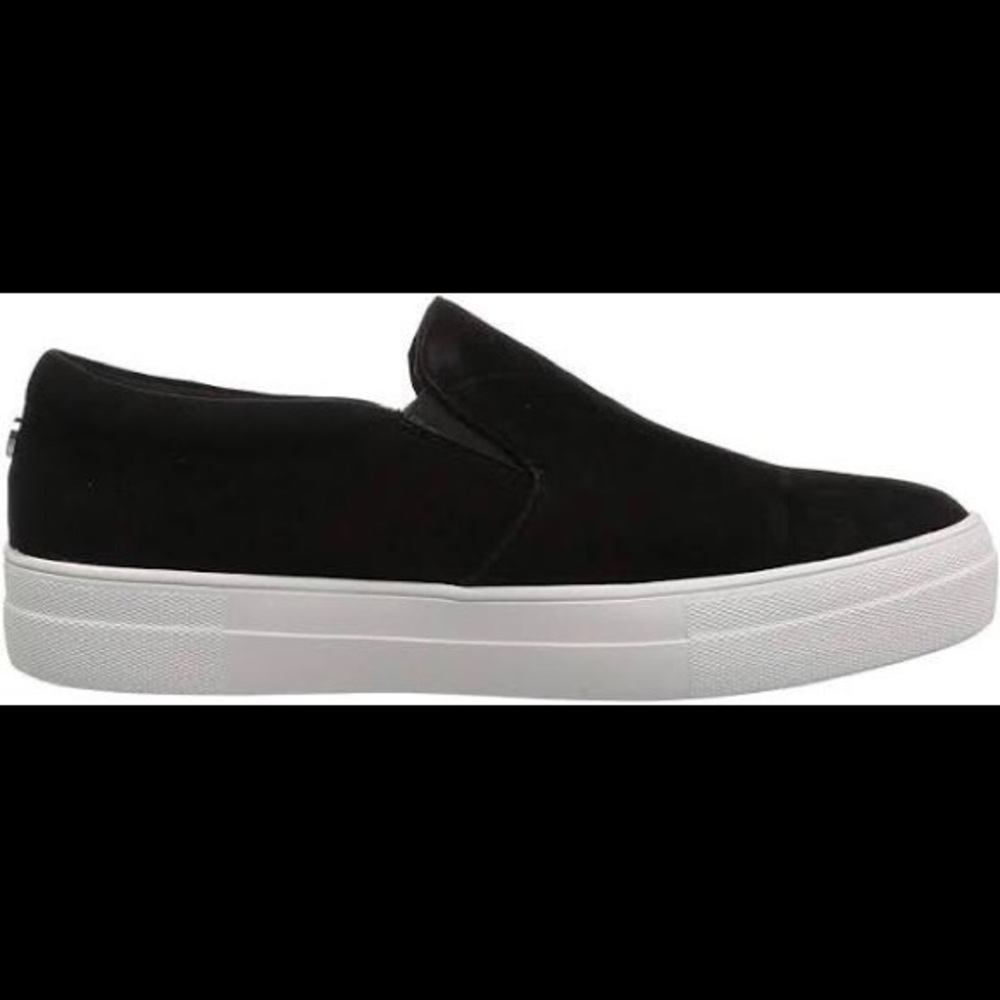 Steve Madden suede slip on sneakers